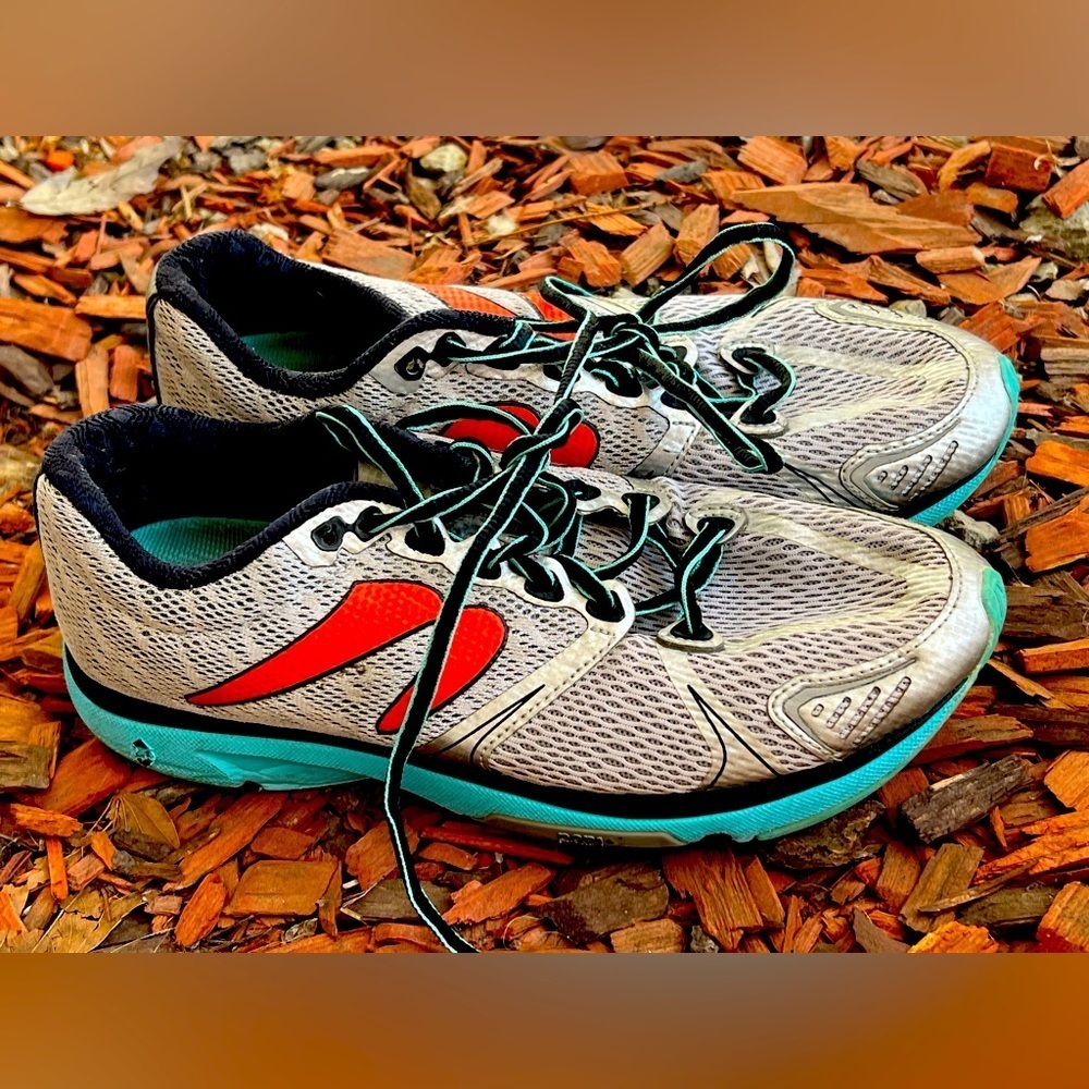 NEWTON Sneakers Women Size 8.5 Running Shoes Athletic casual walking gym tennis